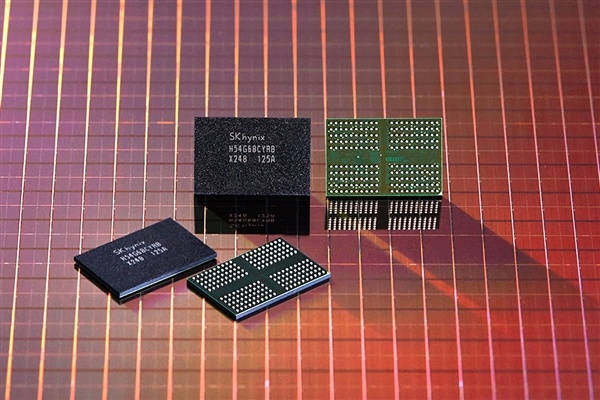倒反天罡！12+256GB内存组合采购价2200元：成本超越旗舰SoC