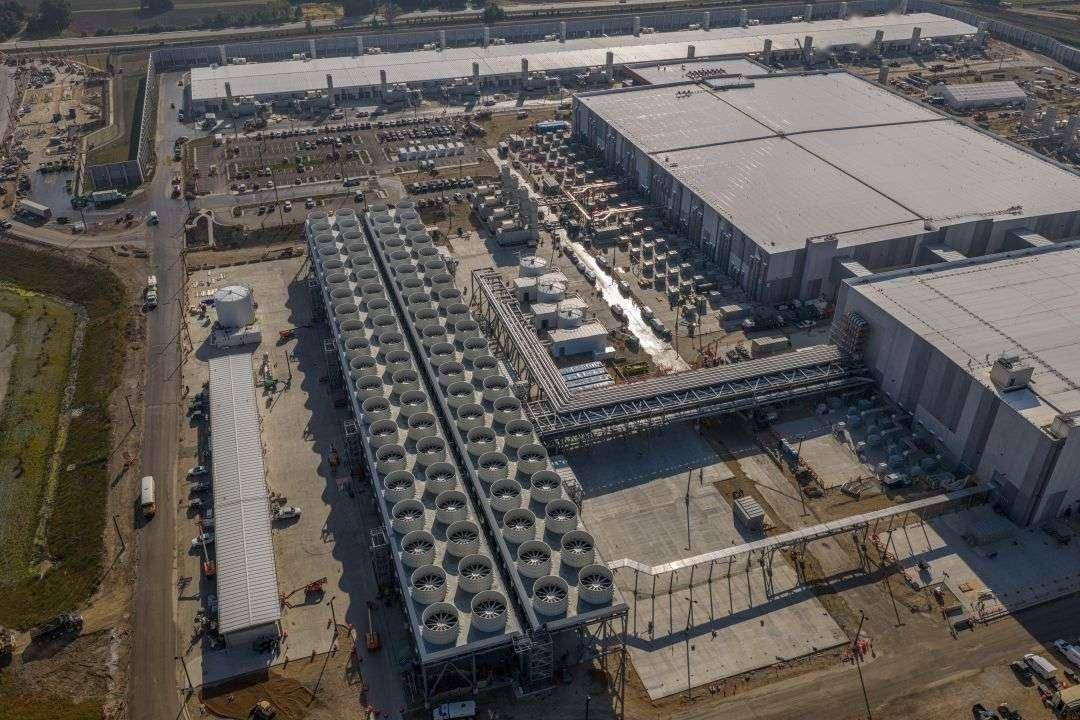 微软试图安抚内部员工：数据中心能对社会产生积极影响 